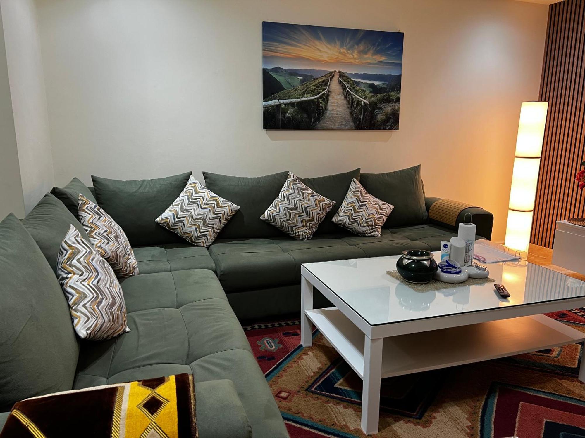 Beautiful, Great Equipped 122 M Holiday Apartment Near Majorelle Garden And Gueliz With Pool Views And A Large Balcony And Terrace Марракеш Экстерьер фото